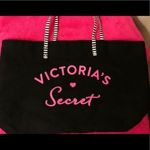 VS Tote